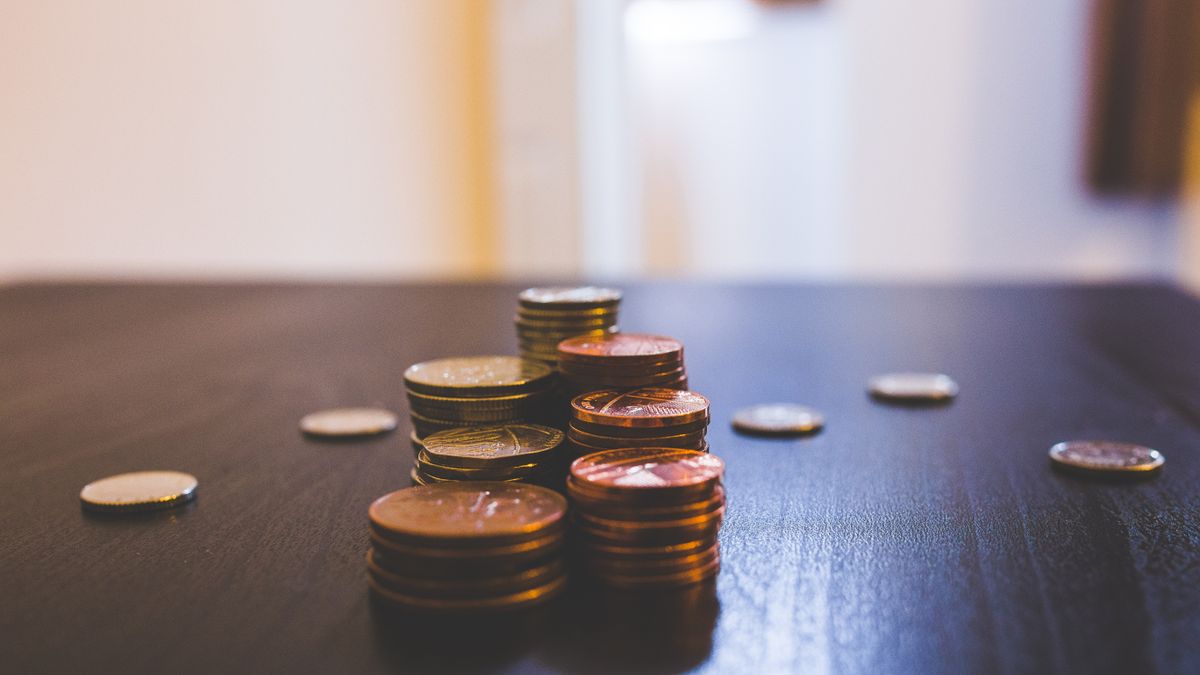 貯金とお金のイメージ