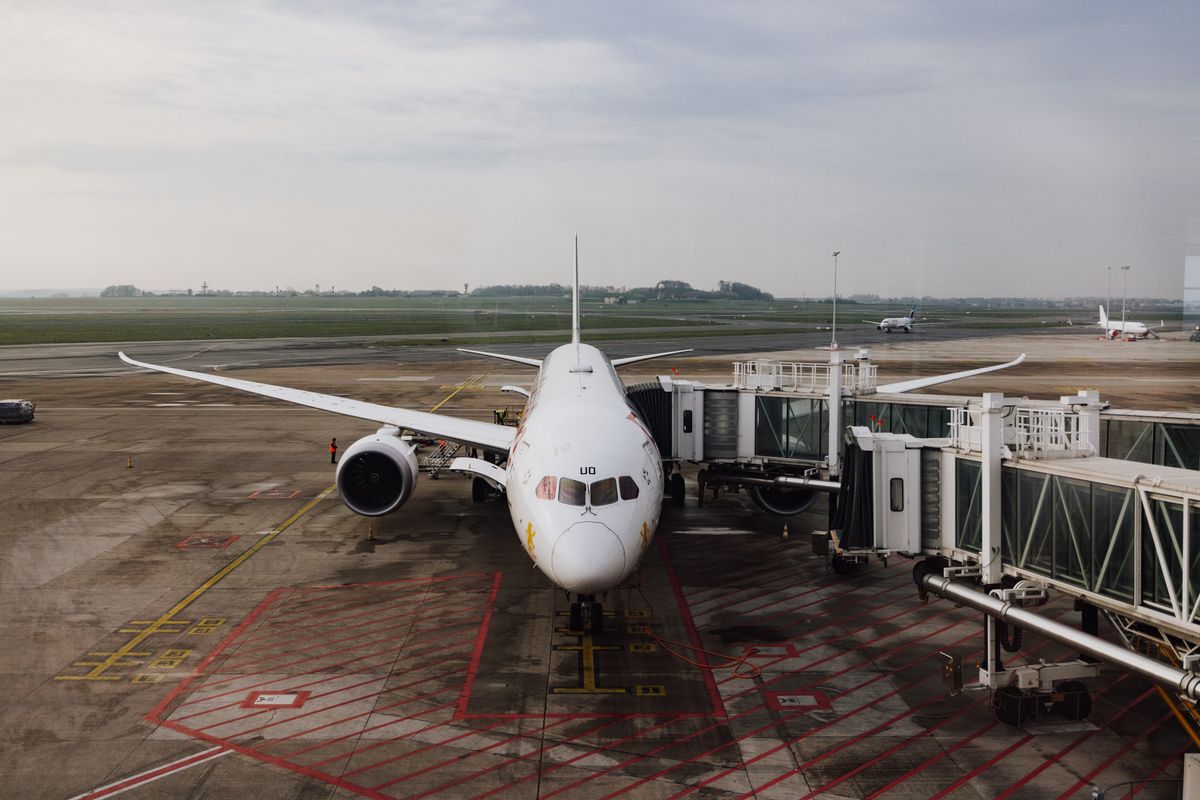 空港に並ぶ航空機
